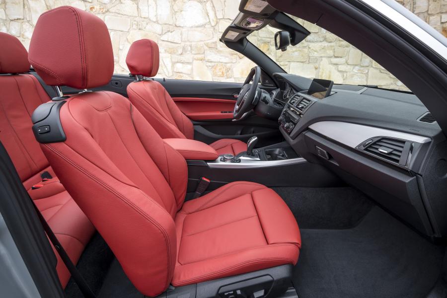  BMW 228i Convertible Sport Line 2015 года  (US) (фото 24 из 30)
